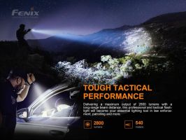 Taktická nabíjecí svítilna Fenix TK22 TAC